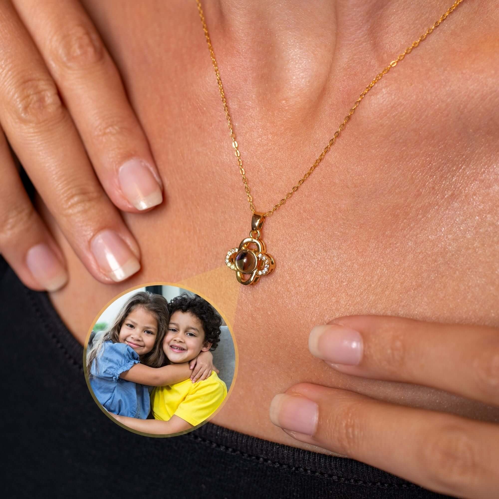 Luxurious Photo Necklace - Image 3