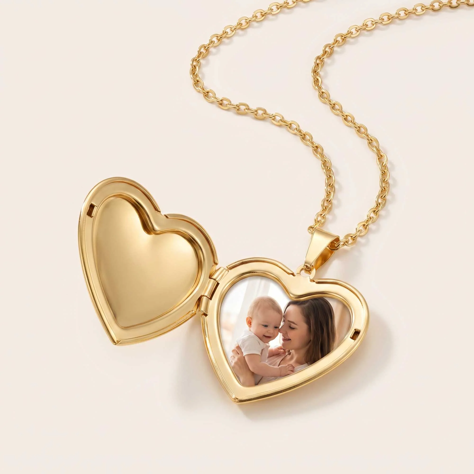 Floral Heart Photo Locket Necklace - Image 4