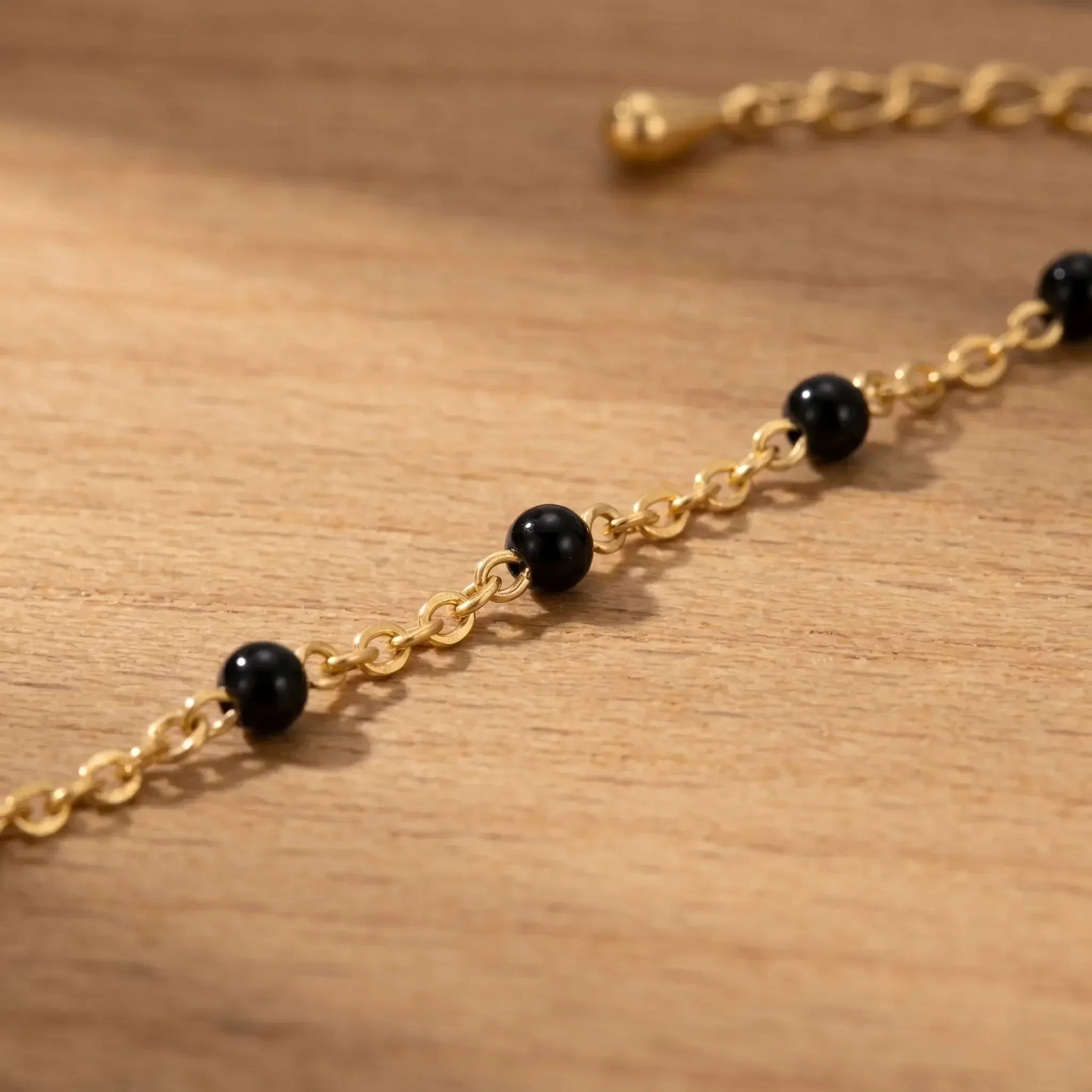 Gold & Onyx Bead Anklet - Image 4