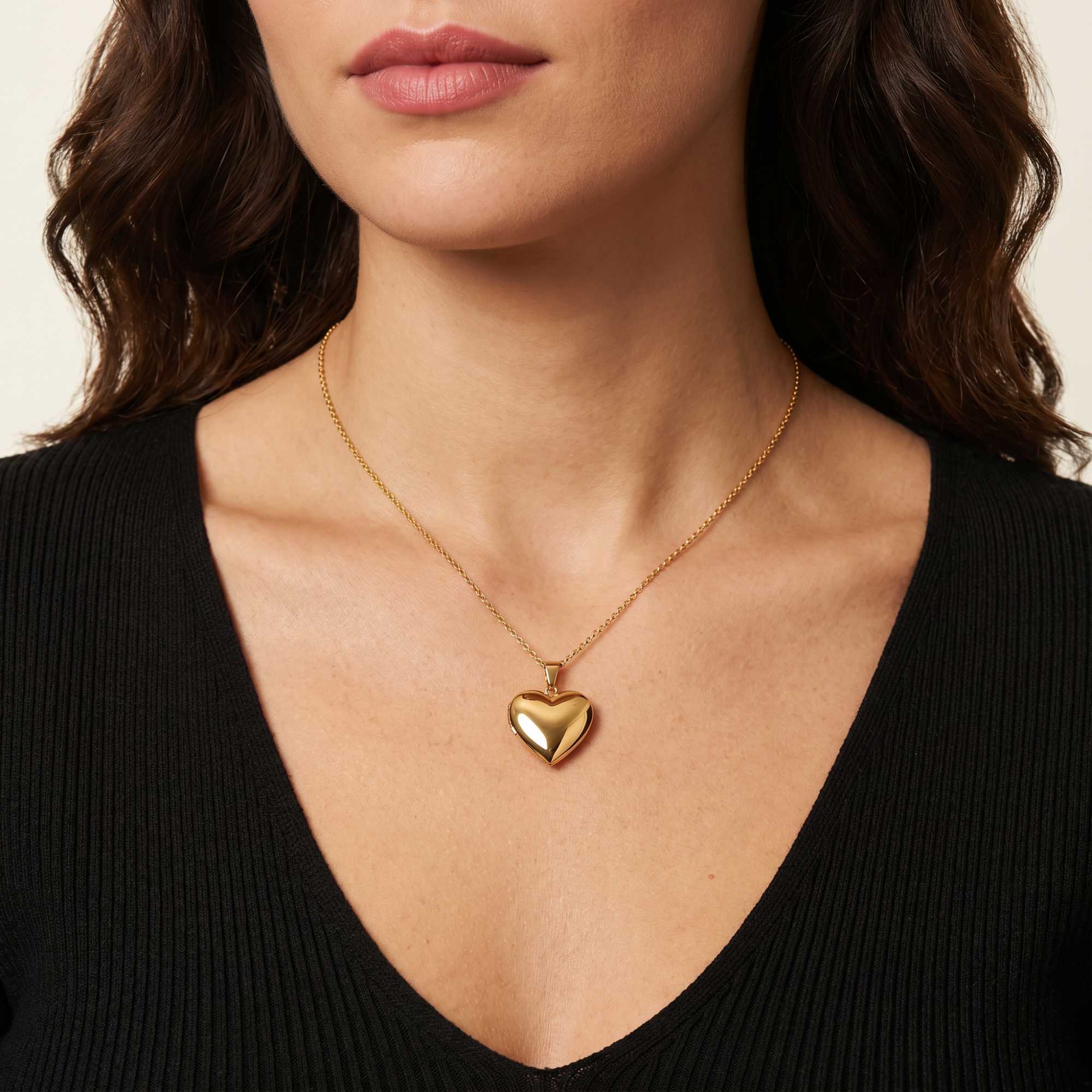 Heart Photo Locket Necklace - Image 3